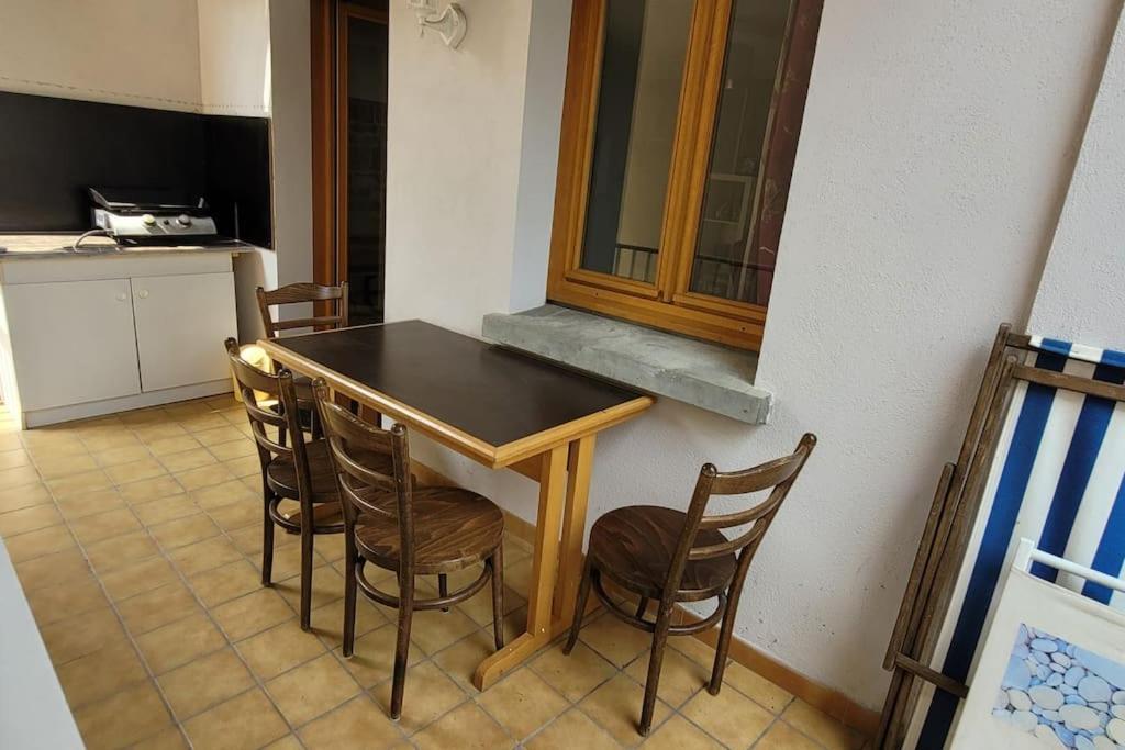 Duplex Avec Balcons * Quingey